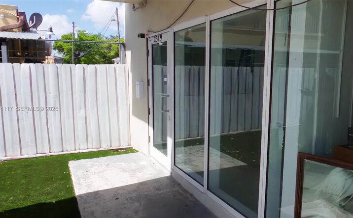 Pictures of Retail property located at 2319 NW 7th St # 2319, Miami, FL 33125 for lease - image #1