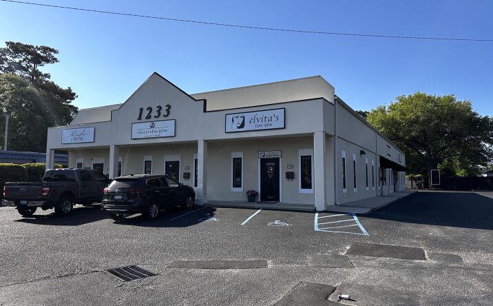 Pictures of Special Purpose property located at 1233 Ben Sawyer Boulevard # 800, Mount Pleasant, SC 29464 for lease - image #1