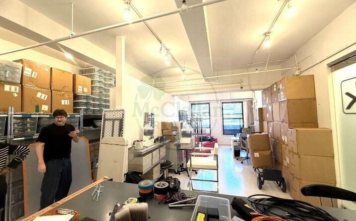 Pictures of Office property located at West 38th Street, New York City, NY 10036 for lease - image #1