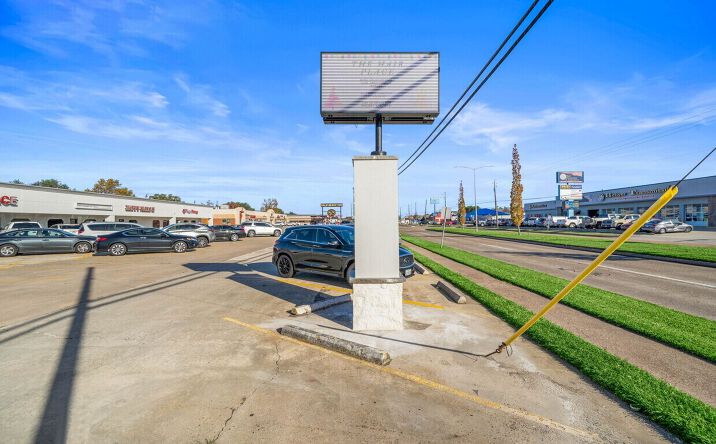 Pictures of Retail, Special Purpose property located at 4210 Center Street, Deer Park, TX 77536 for lease - image #1