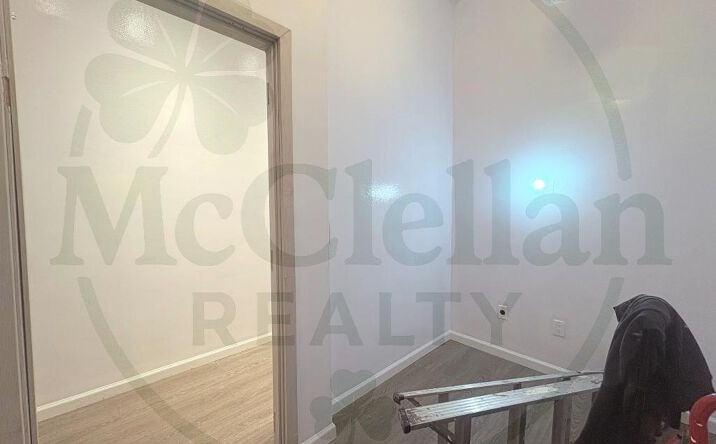 Pictures of Office property located at WEST 32nd Street, New York City, NY 10001-5103 for lease - image #1