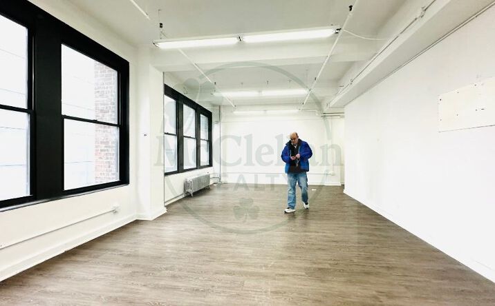 Pictures of Office property located at West 38th Street, New York City, NY 10001 for lease - image #1