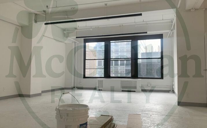 Pictures of Office property located at West 35th, New York City, NY 10001 for lease - image #1