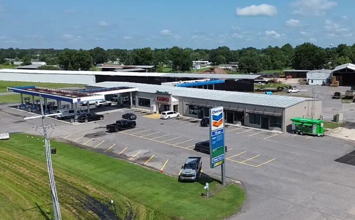 Pictures of Retail, Special Purpose property located at 8621 Airline Highway, Livonia, LA 70755 for lease - image #1
