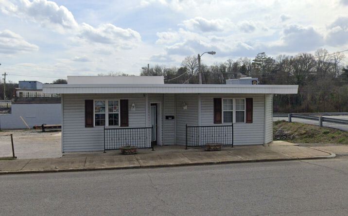 Pictures of Retail, Land, Special Purpose property located at 303 West Commerce Street, Lewisburg, TN 37091 for lease - image #1