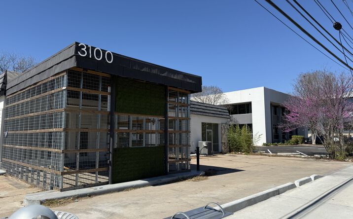 Pictures of Retail property located at 3100 N Lamar Blvd, Austin, TX 78703 for lease - image #1