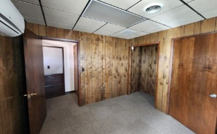 Pictures of Office property located at 10001 York-Theta Drive, North Royalton, OH 44133 for lease - image #1