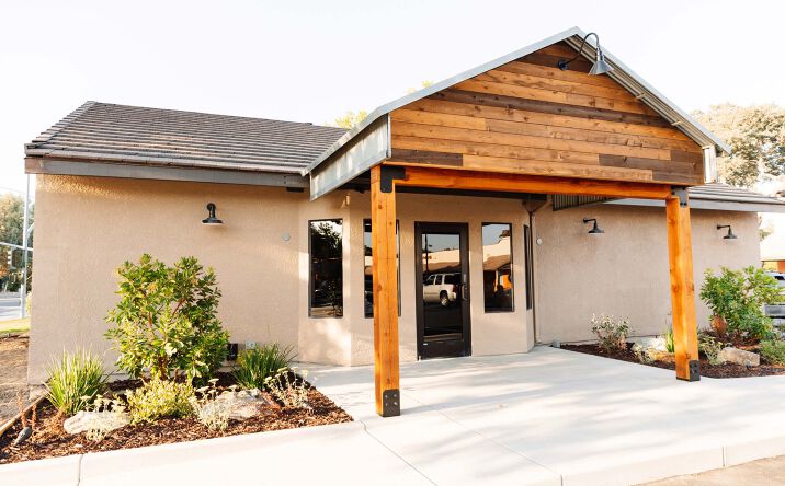 Pictures of Retail, Restaurant property located at 1902 Creston Road, Paso Robles, CA 93446 for lease - image #1