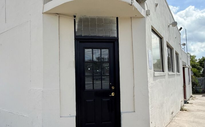 Pictures of Restaurant property located at 715 North McDuff Avenue, Jacksonville, FL 32209 for lease - image #1