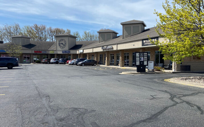 Pictures of Retail property located at 819 Schelfhout Lane, Kimberly, WI 54136-2063 for lease - image #1