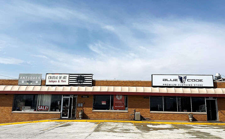 Pictures of Retail property located at 3546 North Brady Street, Davenport, IA 52806 for lease - image #1
