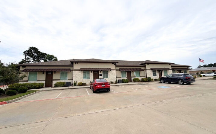 Pictures of Office property located at 17150 North Eldridge Parkway, Tomball, TX 77377 for lease - image #1