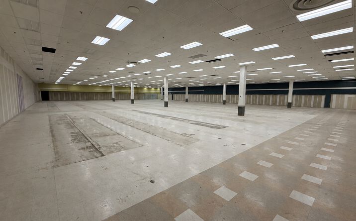 Pictures of Industrial property located at 1474 N MAIN ST, NORTH CANTON, OH 44720-1640 for lease - image #1