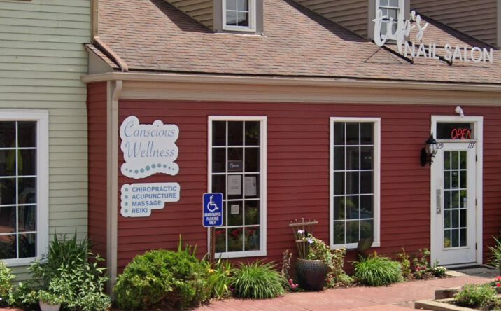 Pictures of Retail property located at 129 Ghent Road, Fairlawn, OH 44333 for lease - image #1