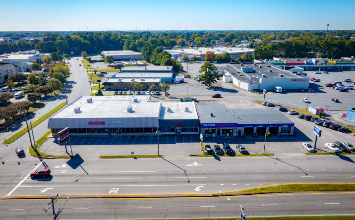 Pictures of Retail property located at 6035 E VIRGINIA BEACH BLVD, NORFOLK, VA 23502 for lease - image #1