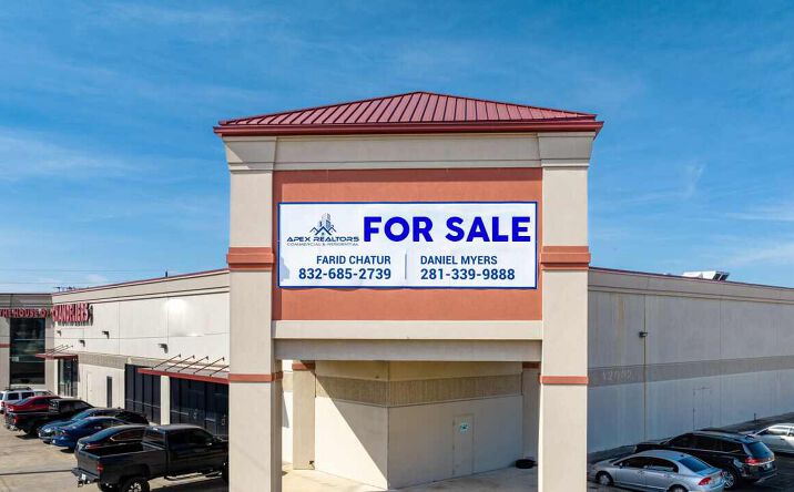 Pictures of Industrial property located at 12002 Southwest Fwy, Stafford, TX 77477 for lease - image #1