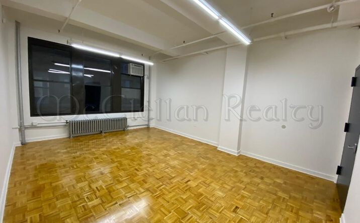Pictures of Office property located at West 38th Street, New York, NY 10018 for lease - image #1