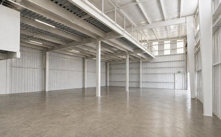Pictures of Industrial property located at 8148 S Alameda Street, Huntington Park, CA 90255 for lease - image #1