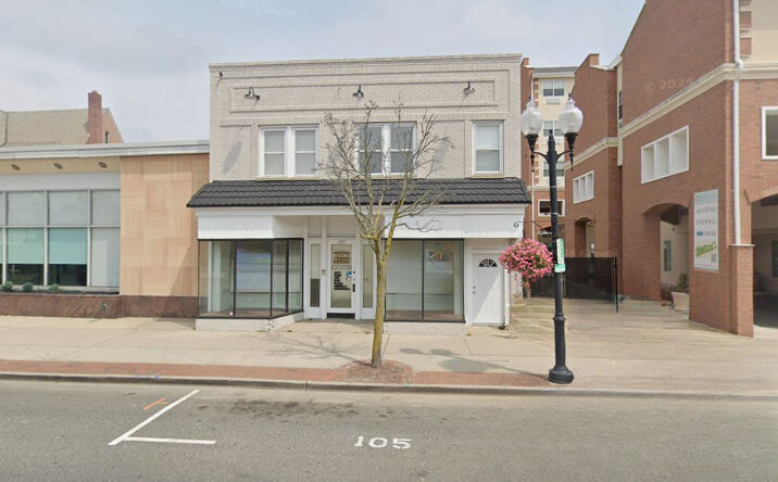 Pictures of Office property located at 125 E Main St 125 E Main St, Patchogue, NY 11772 for lease - image #1