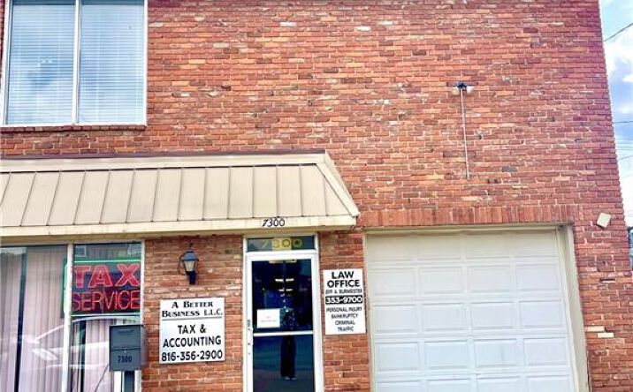 Pictures of Industrial, Retail, Special Purpose property located at 7300-E/F Raytown Road, Raytown, MO 64133 for lease - image #1