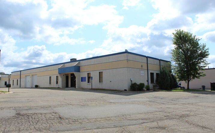 Pictures of Office, Industrial property located at 6146 Olson Memorial HWY, Golden Valley, MN 55422 for lease - image #1