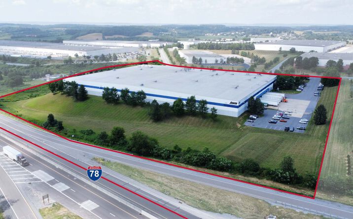Pictures of Industrial property located at 9775 Commerce Cir, Kutztown, PA 19530 for lease - image #1