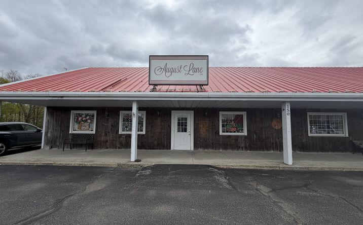 Pictures of Retail, Restaurant property located at 150 W CTR ST, WEST BRIDGEWATER, MA 02379-1615 for lease - image #1