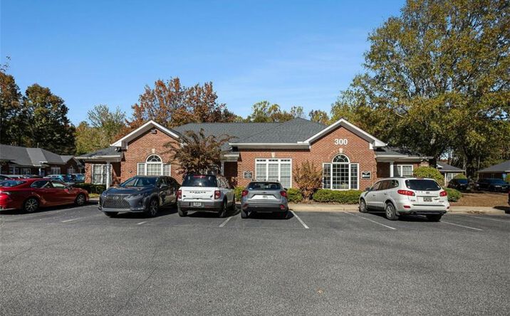 Pictures of Office property located at 2450 Atlanta Highway Unit 301 & 302, Cumming, GA 30040 for lease - image #1