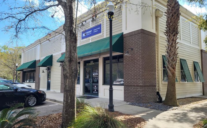 Pictures of Office property located at 1123 Queensborough Boulevard # 102, Mount Pleasant, SC 29464 for lease - image #1