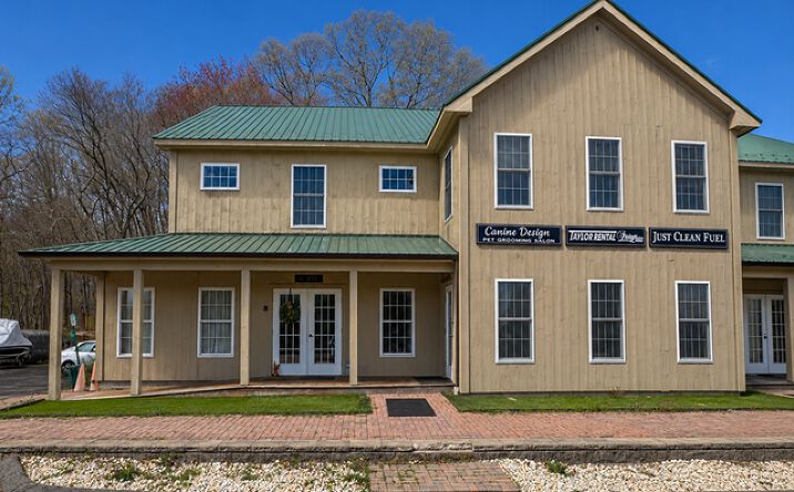 Pictures of Retail, Office property located at 174 Boston Post Rd, Westbrook, CT 06498 for lease - image #1