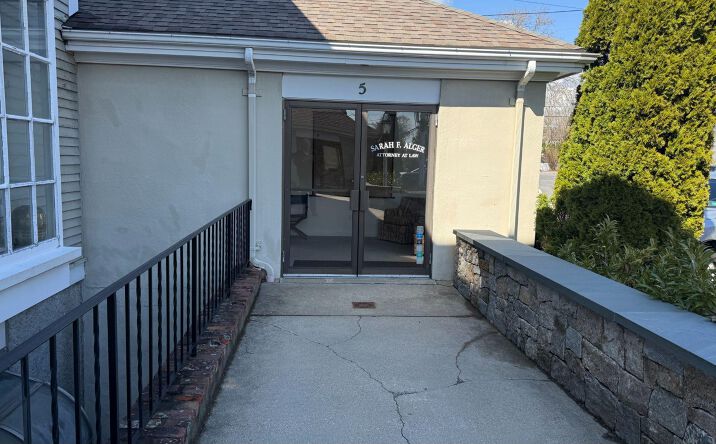 Pictures of Office property located at 5 Parker Road, Osterville, MA 02563 for lease - image #1