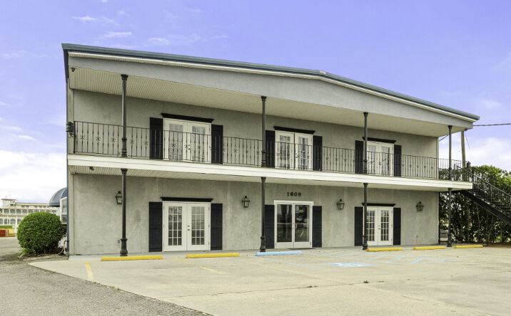 Pictures of Office, Industrial property located at 1609 Engineers Road, Belle Chasse, LA 70037 for lease - image #1