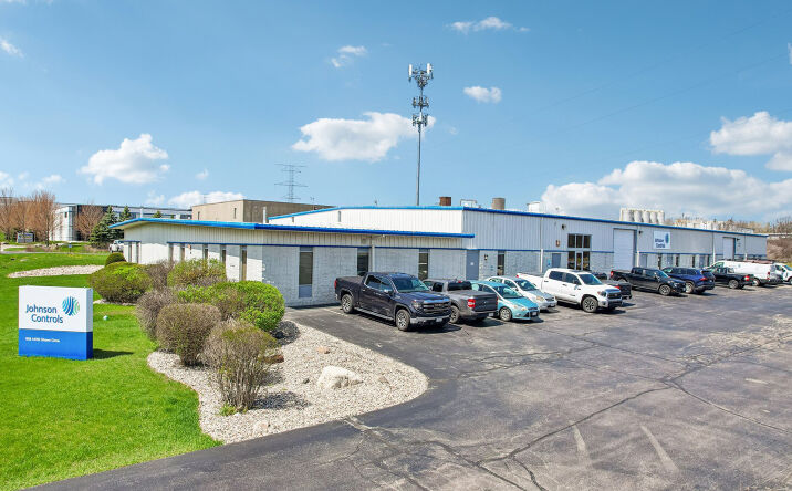 Pictures of Office, Industrial property located at N58 W14776 Shawn Circle, Menomonee Falls, WI 53051 for lease - image #1