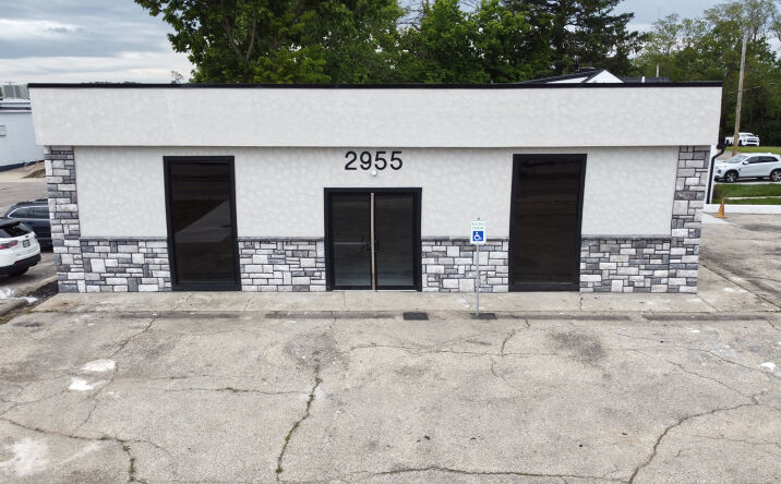 Pictures of Retail, Office property located at 2955 Springboro West Road, Moraine, OH 45439 for lease - image #1