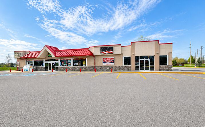 Pictures of Retail property located at 720 East Tillman Road, Fort Wayne, IN 46816 for lease - image #1