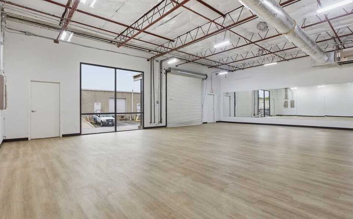 Pictures of Retail property located at 1300 East Arapaho Road, Richardson, TX 75081 for lease - image #1