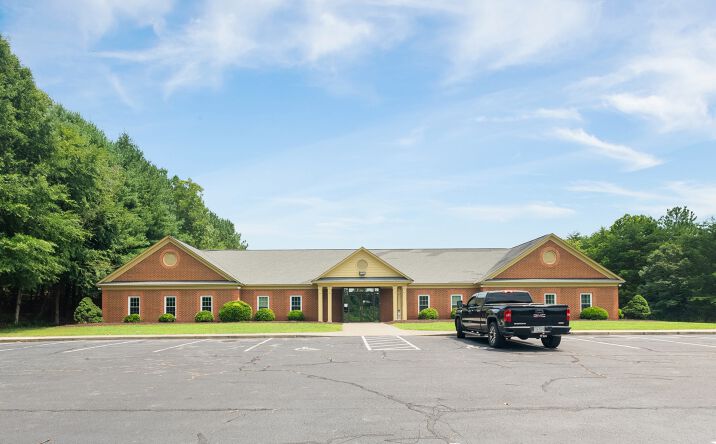 Pictures of Office, Special Purpose property located at 202 Clark Street, Farmville, VA 23901 for lease - image #1