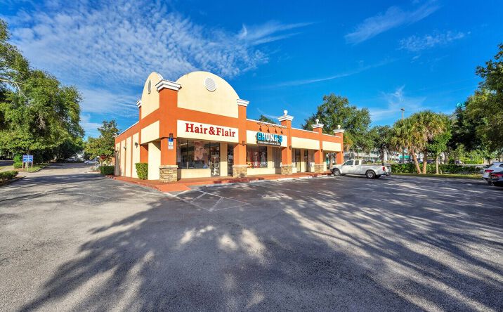 Pictures of Retail, Restaurant, Special Purpose property located at 230 WYMORE RD, ALTAMONTE SPRINGS, FL 32714-4210 for lease - image #1