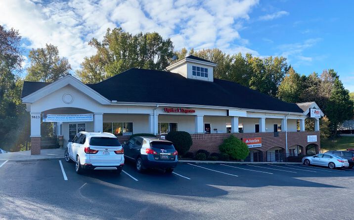 Pictures of Retail, Office, Special Purpose property located at 5823 Calhoun Memorial Highway, Easley, SC 29640 for lease - image #1