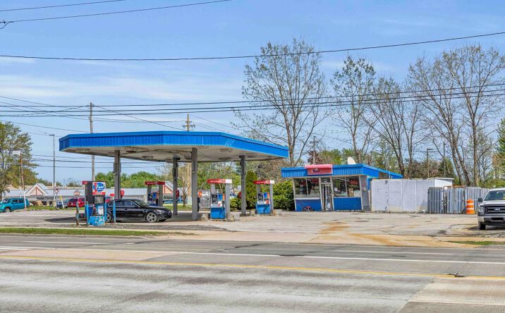 Pictures of Retail, Land property located at 15387 Pearl Road, Strongsville, OH 44136 for lease - image #1
