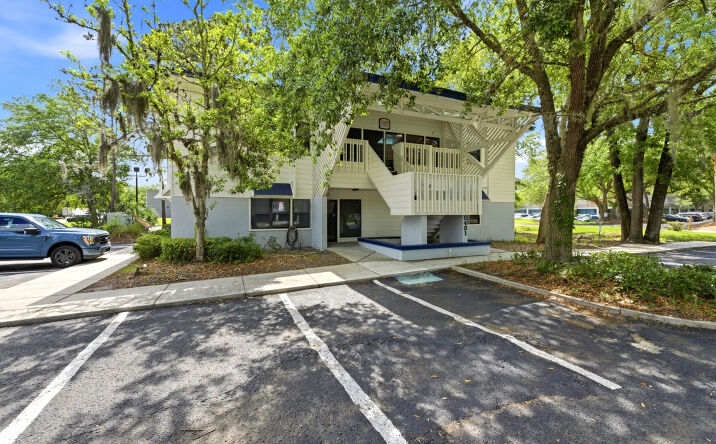 Pictures of Office property located at 8431 BAYMEADOWS WAY, JACKSONVILLE, FL 32256 for lease - image #1