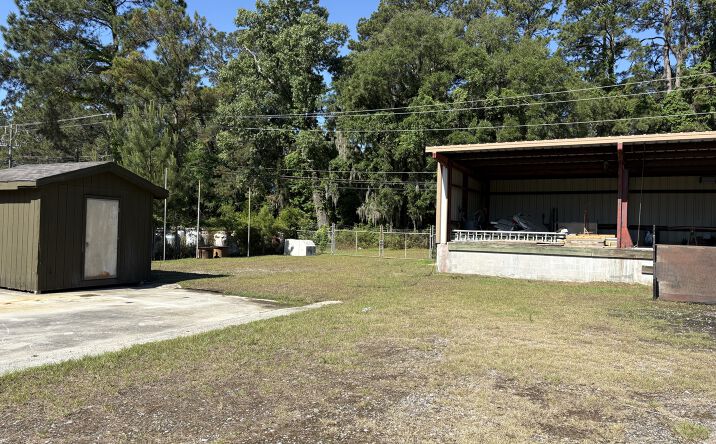 Pictures of Industrial, Land property located at 43 OLD JERICHO RD, BEAUFORT, SC 29906-4223 for lease - image #1