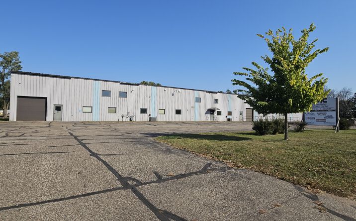 Pictures of Industrial property located at 3132 LOUIS AVE, EAU CLAIRE, WI 54703-0498 for lease - image #1