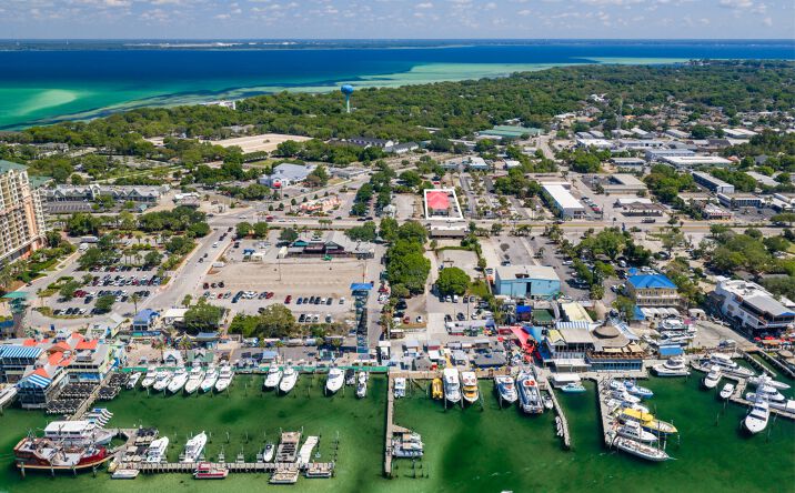 Pictures of Retail property located at 111 U.S. 98, Destin, FL 32541 for lease - image #1