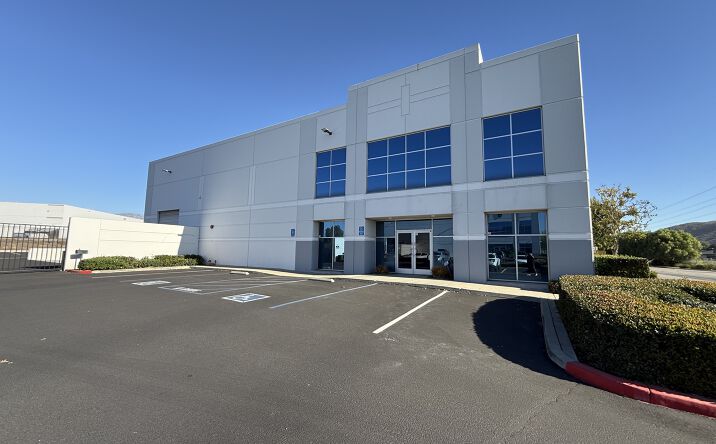 Pictures of Industrial property located at 3631 GRAPEVINE ST, MIRA LOMA, CA 91752-3506 for lease - image #1
