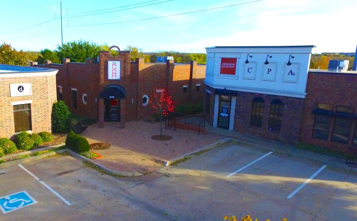 Pictures of Office property located at 15712 N Pennsylvania Ave, Edmond, OK 73013 for lease - image #1