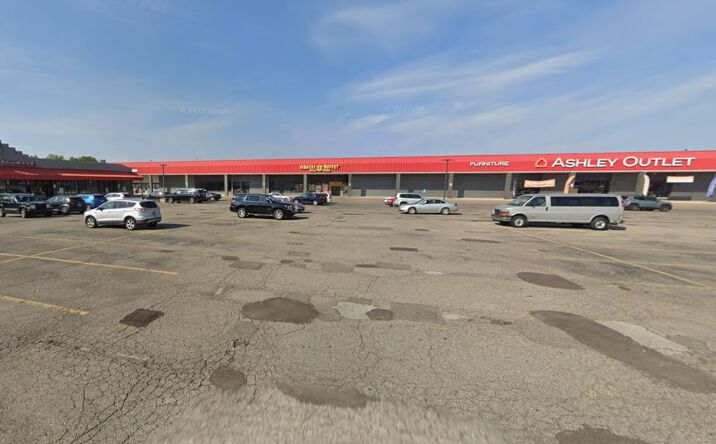Pictures of Retail property located at 930 N West Avenue, Jackson, MI 49202 for lease - image #1