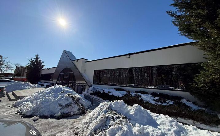 Pictures of Industrial, Office property located at 160 Oak Drive, Oyster Bay, NY 11791 for lease - image #1