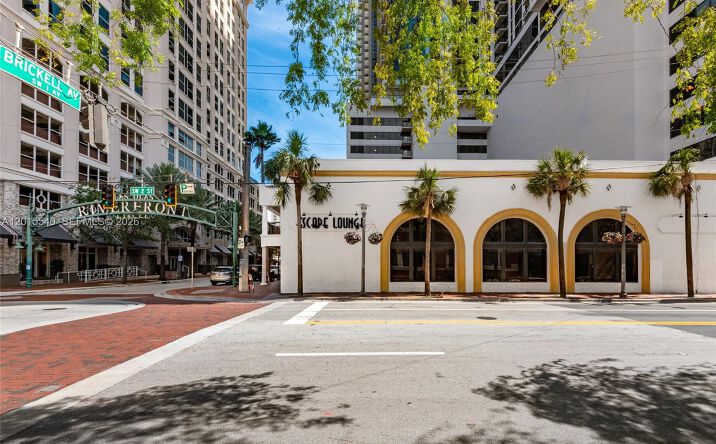 Pictures of Restaurant, Retail property located at 201 SW 1st Ave # 145, Fort Lauderdale, FL 33301 for lease - image #1