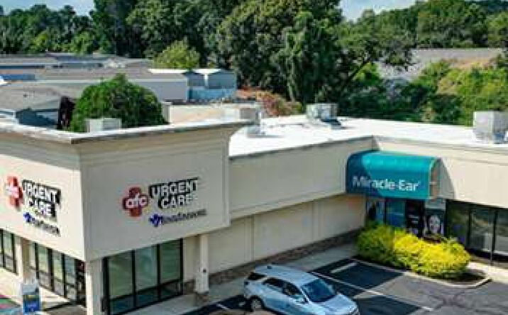 Pictures of Retail property located at 5208-A Calhoun Memorial Hwy, Easley, SC 29640 for lease - image #1